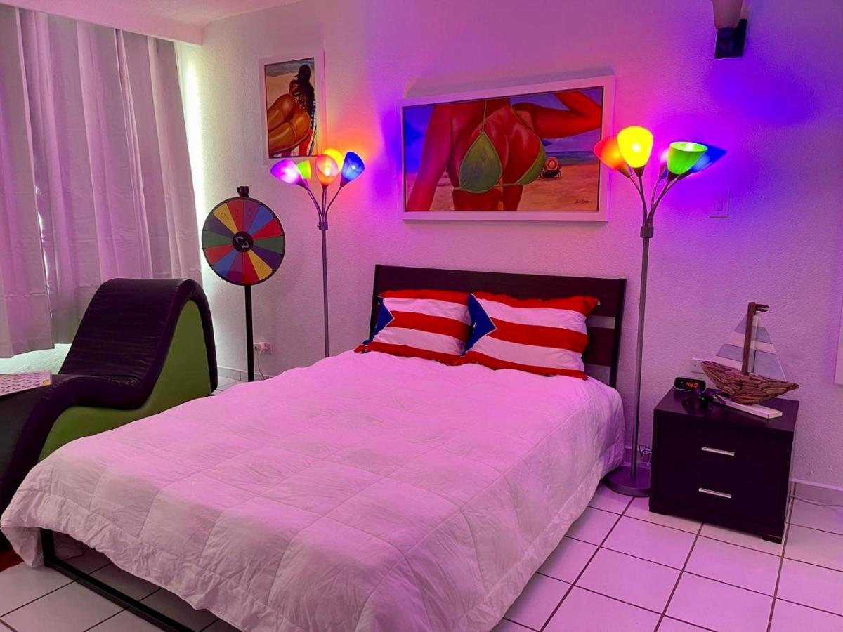 Condado Beachfront Tantra Apartment ซานฮวน ภายนอก รูปภาพ